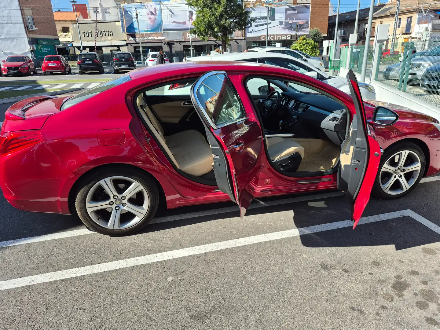 Peugeot 508 508 2.2HDI GT Aut. GT Rojo - 2