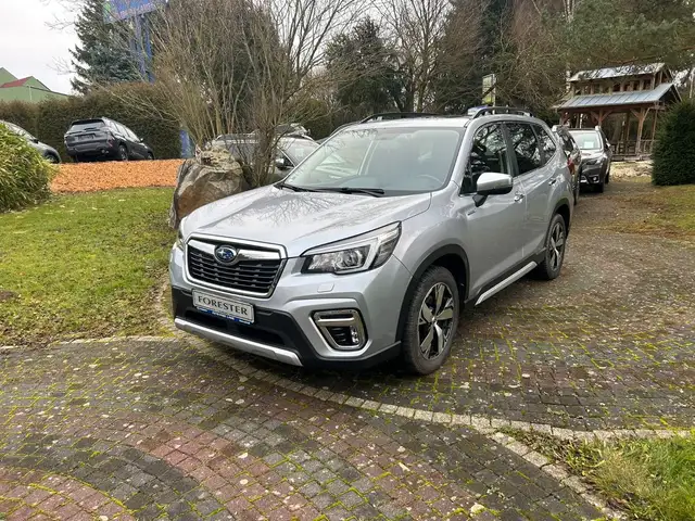 Subaru Forester 2.0ie Platinum Lineartronic*AHK