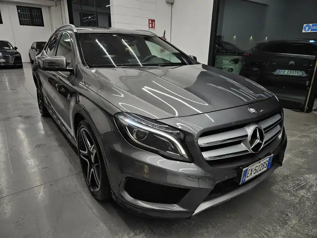 Mercedes-Benz GLA 250 GLA-X156 2014 Premium 4matic auto