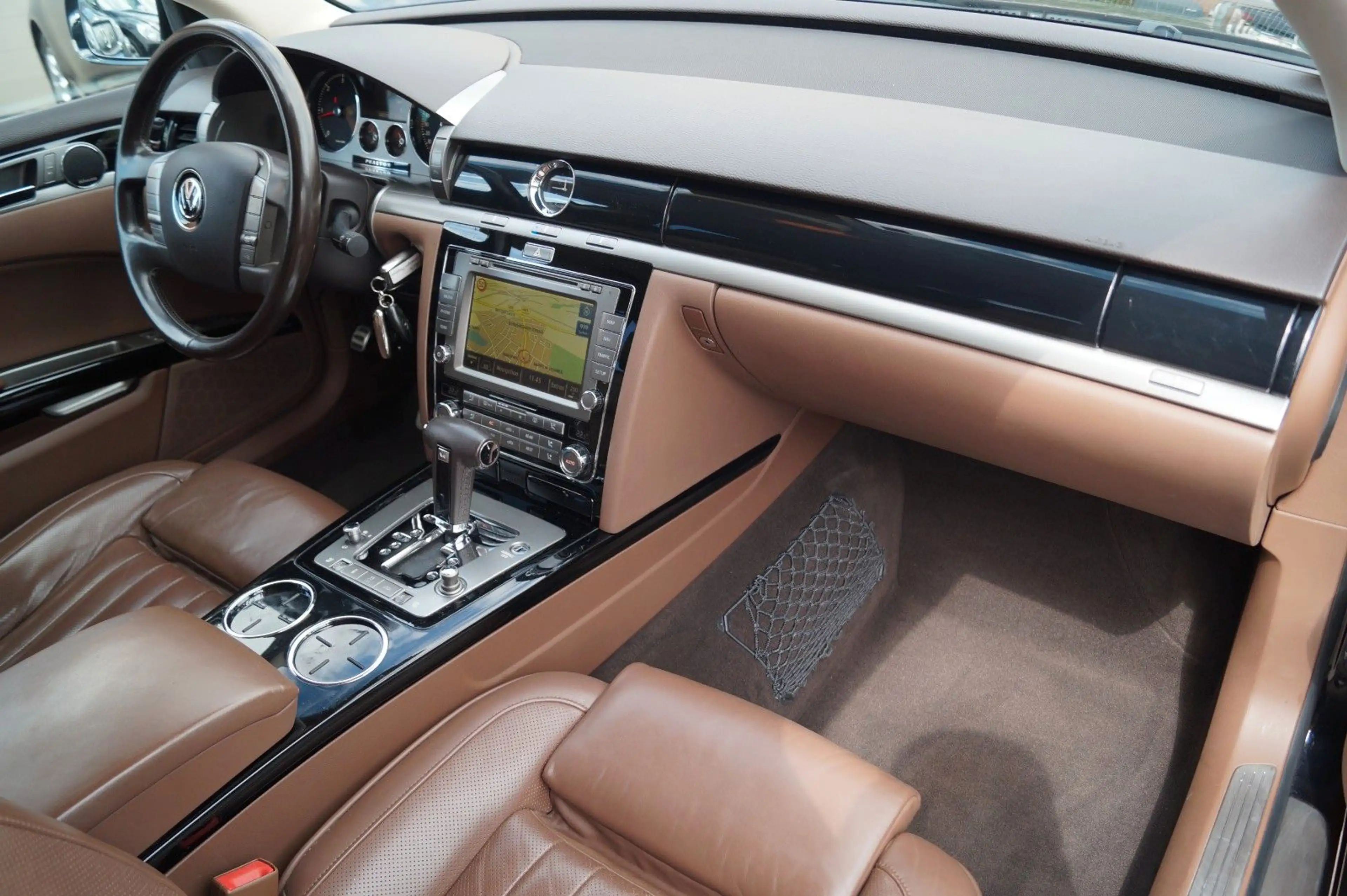 Volkswagen Phaeton 3.0 TDI V6 5-Sitze 4Motion 2.Hand+S.Heft — photo 13