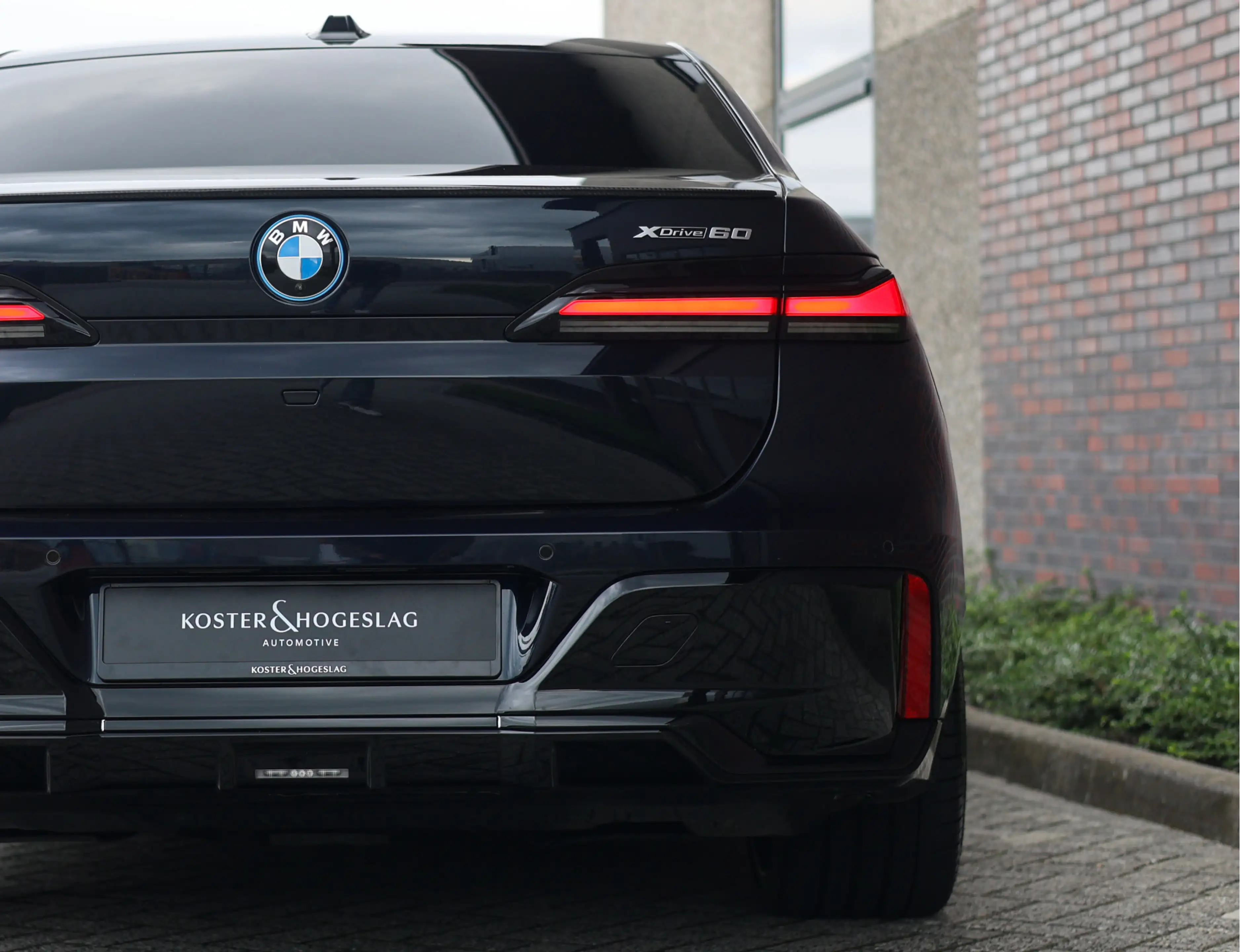 BMW i7 60 xDrive 106 kWh — photo 15