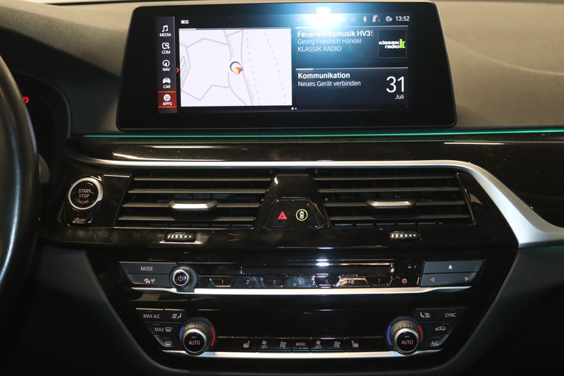 BMW 530 d xDrive Sport Line Live Cock.-AHK-360°-HUD- — photo 7