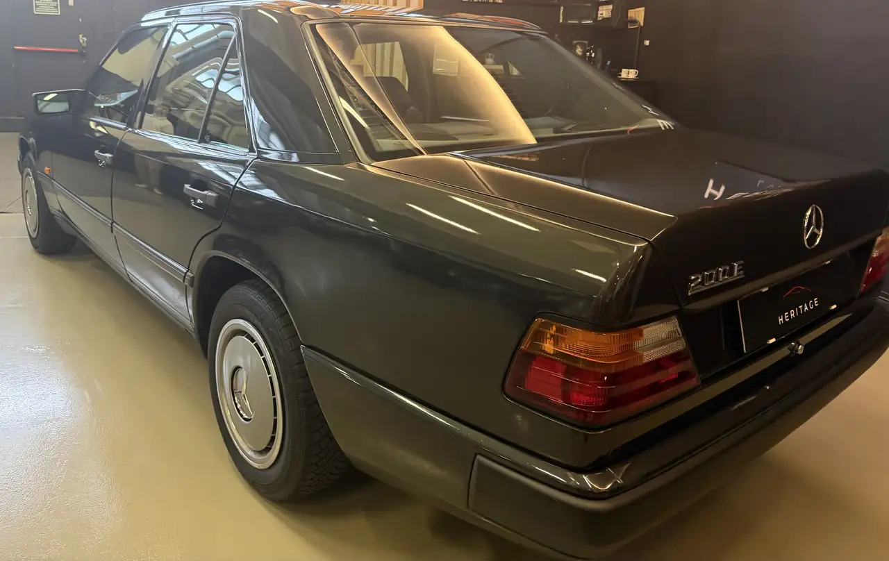 Mercedes-Benz E 200 (124) Manuale / ASI / Tetto Apribile, foto 7