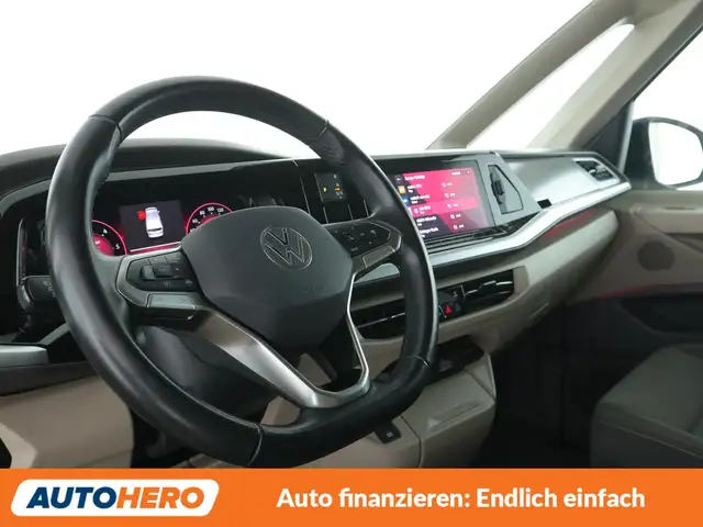 Volkswagen Multivan view 11