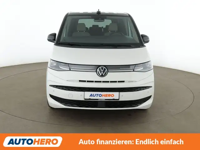 Volkswagen Multivan view 9