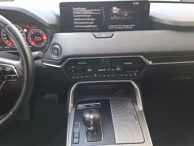 Mazda CX-60 view 8