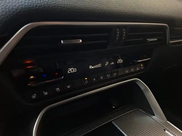 Mazda CX-60 view 10
