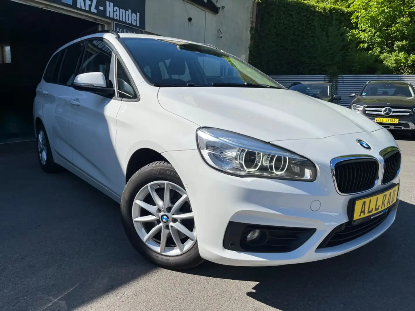 BMW 218 d Gran Tourer xDrive *AUTOMATIK*NAVI*LED* Blanc - 1