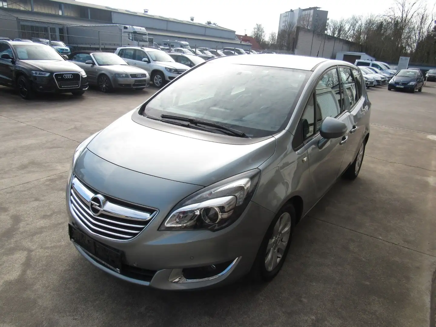 Opel Meriva B Innovation,KLIMA,SITZHEIZUNG,NAVI,AHK. Silber - 1