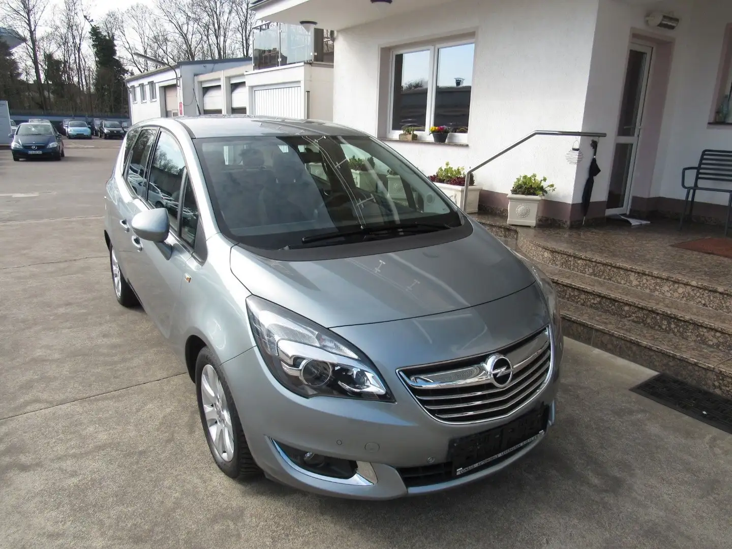 Opel Meriva B Innovation,KLIMA,SITZHEIZUNG,NAVI,AHK. Silber - 2