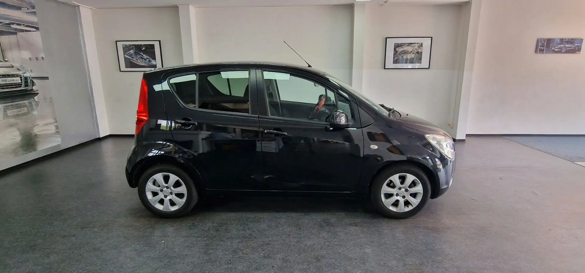 Opel Agila 1.2 Edition Klima 32.000 km TÜV 07/2027 Schwarz - 1