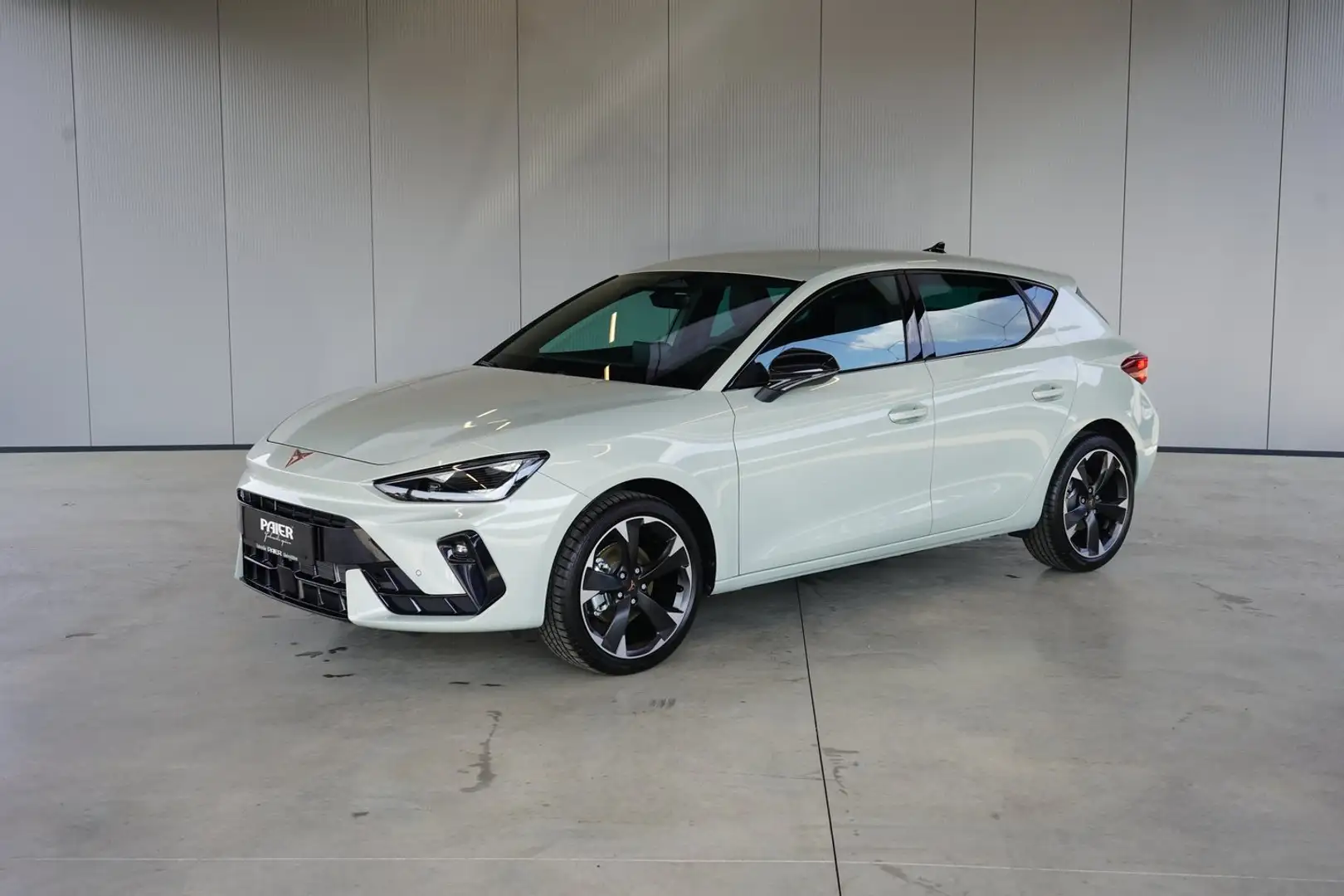 CUPRA Leon 1.5 TSI ACT Grau - 2