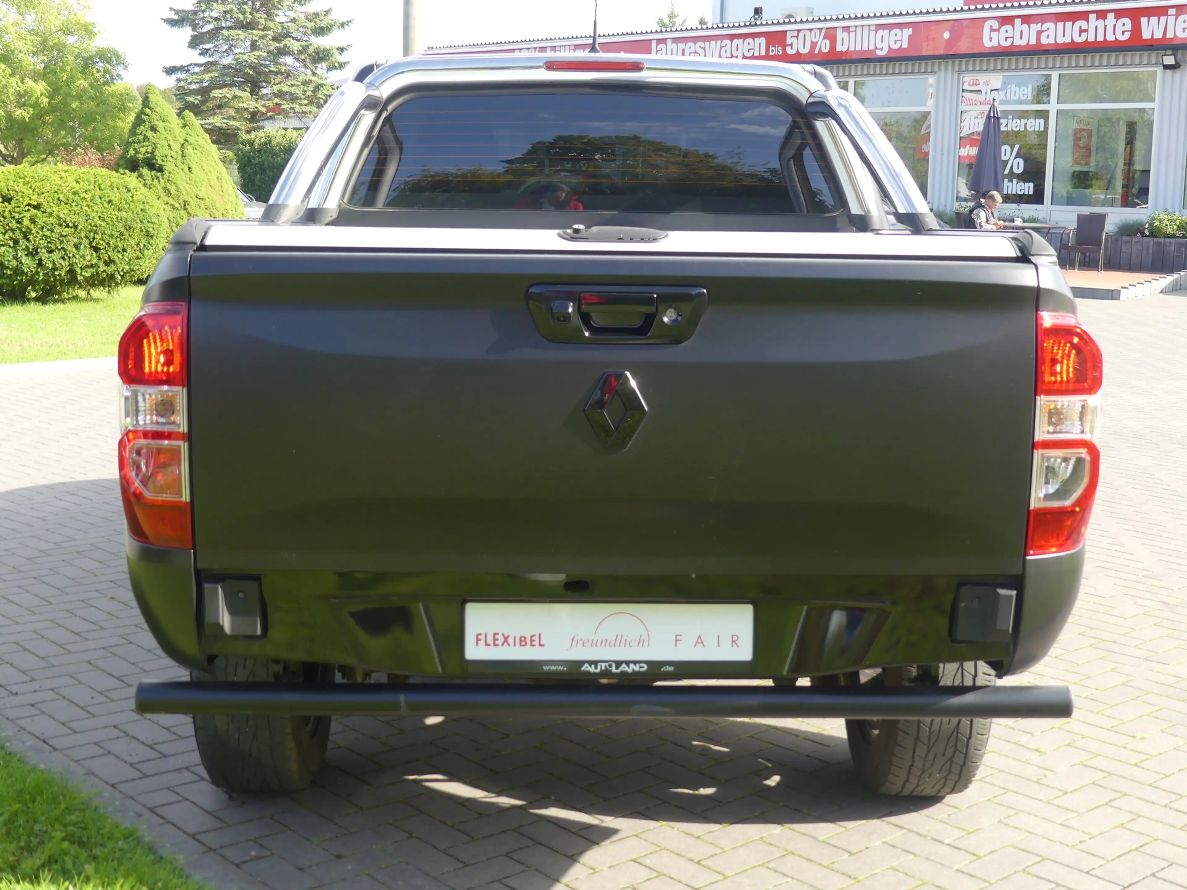 Renault Alaskan 2.3 Experience Double Cab 4x4 Navi 360° — photo 4