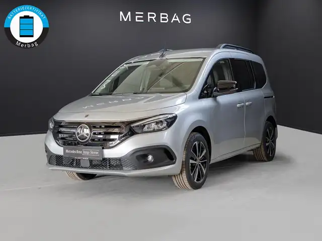 Mercedes-Benz null
