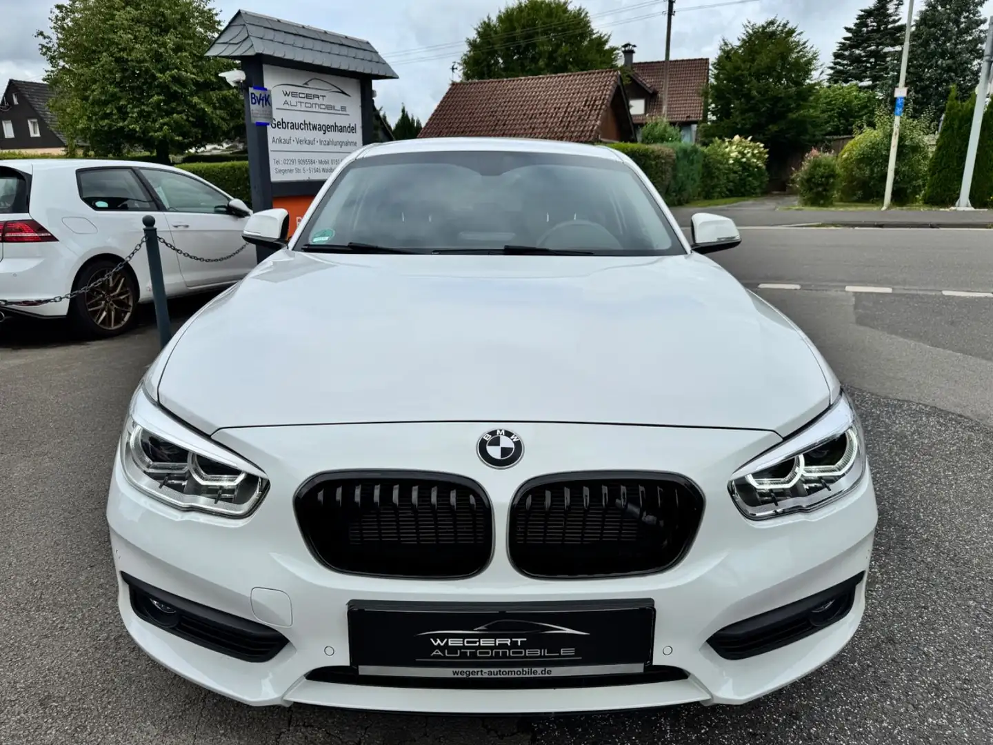 BMW 116 i Advantage 5-trg. * LED*M TECHNIK*NAVI* Bianco - 2