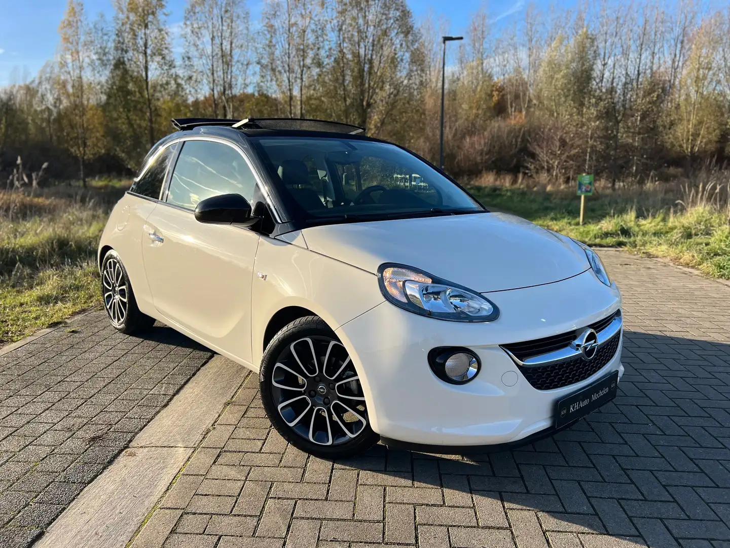 Opel Adam 1.2i OpenAir NAVI CarPlay Euro 6b Garantie - 1