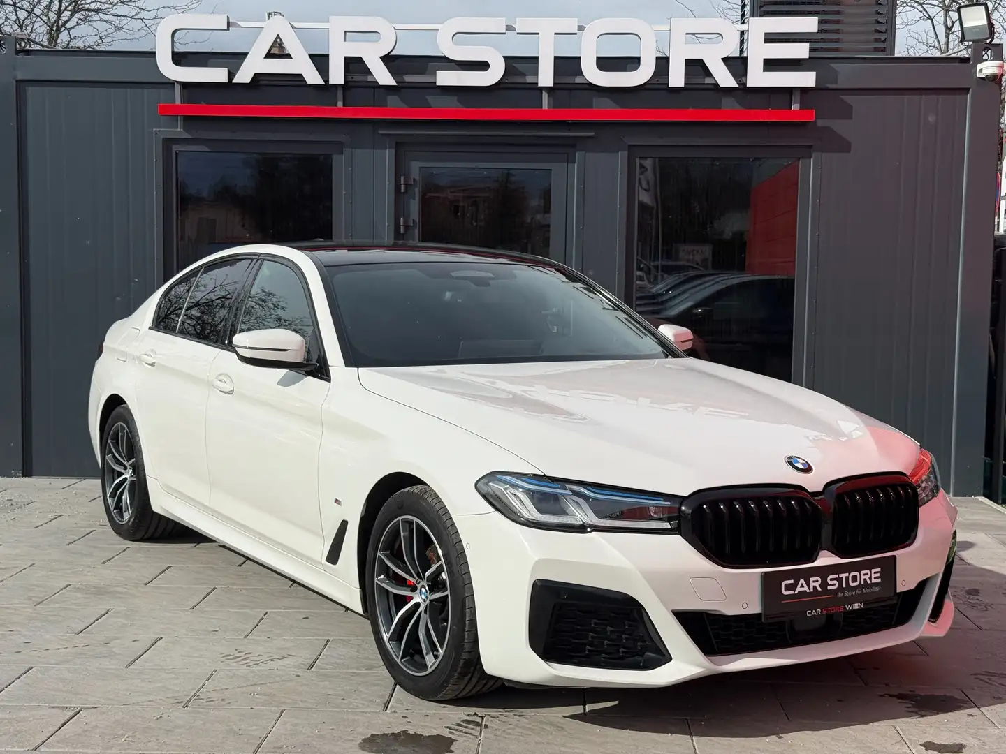 BMW 520 d|M-Sport|Laser|HUD|Kamera|Navi|Abstandte|Standhzg Weiß - 1
