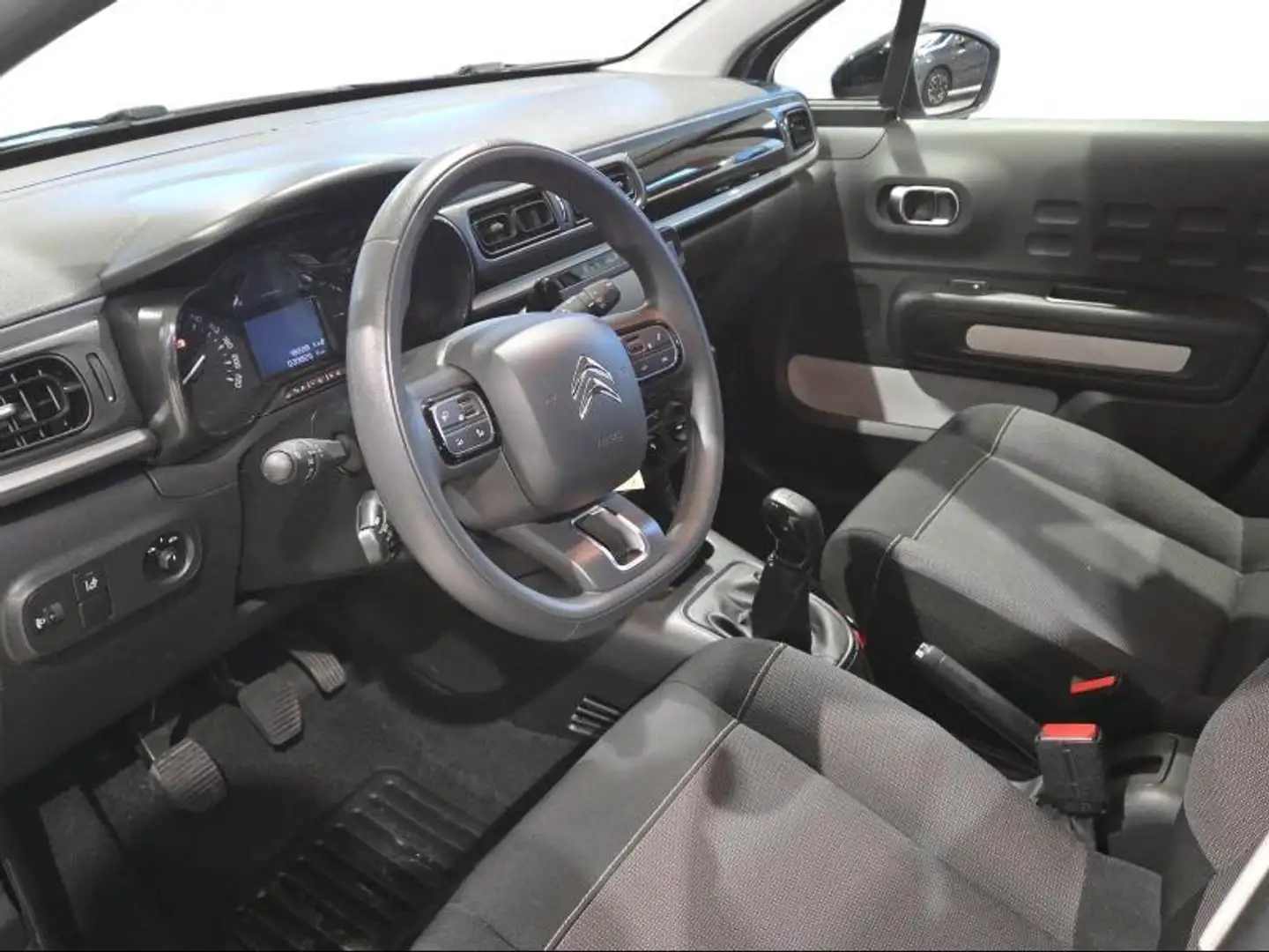 Citroen C3 Live 1.2i 83pk - Airco - Bluetooh - PDC Grijs - 2