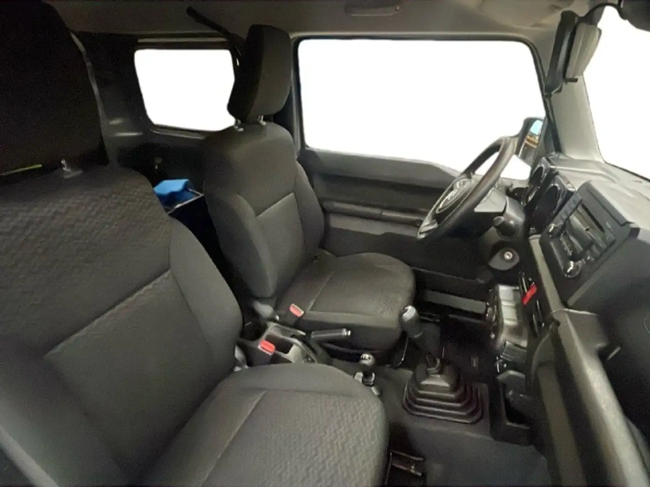 Suzuki Jimny 1.5 5MT PRO (N1) 6