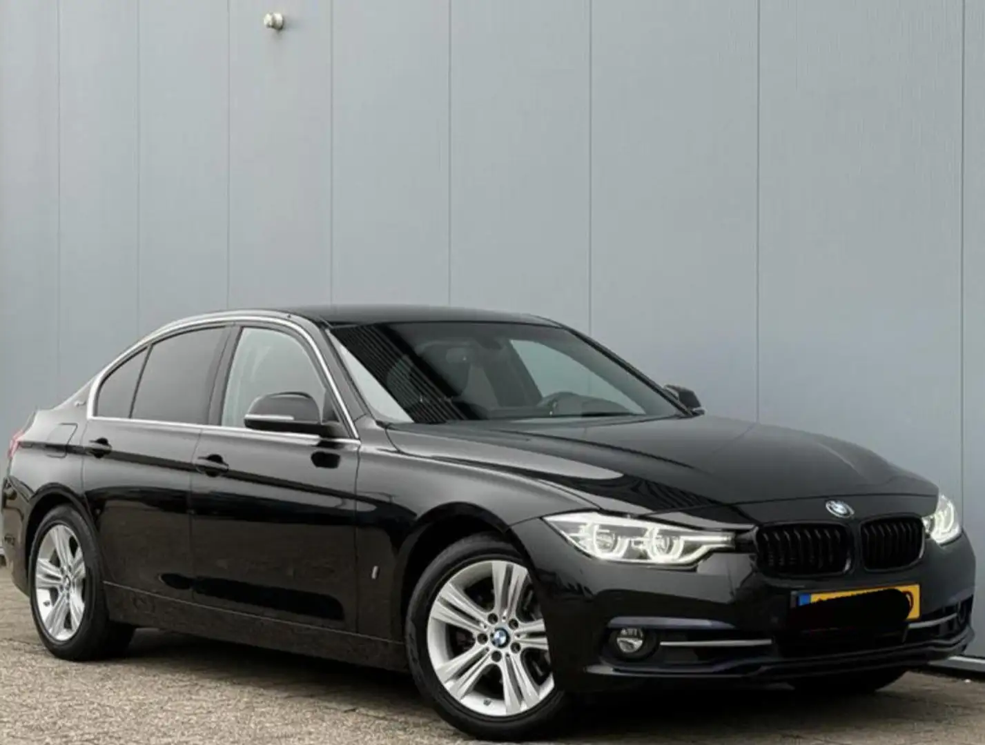 BMW 330 F30 330e hybride Noir - 1