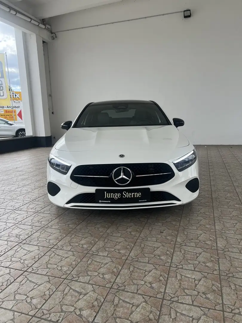 Mercedes-Benz A 200 A 200 Progressive/Pano-Dach/AHK/Kamera Navi/Autom. Weiß - 2