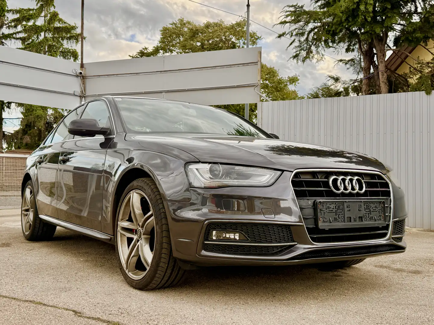 Audi A4 3,0 TFSI quattro S-tronic S/line **KOMMPRESOR** - 1
