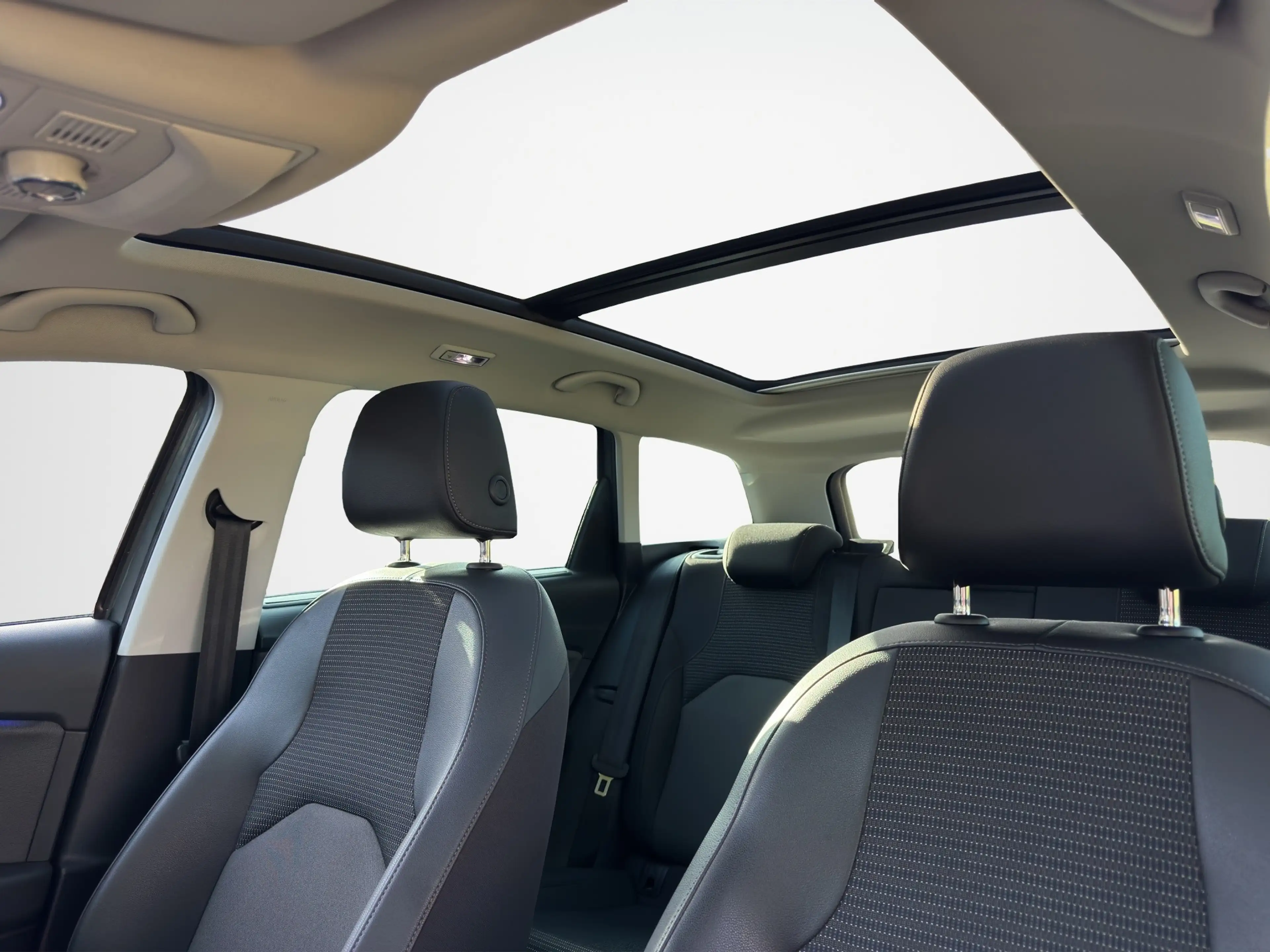 SEAT Leon Xcellence — photo 12