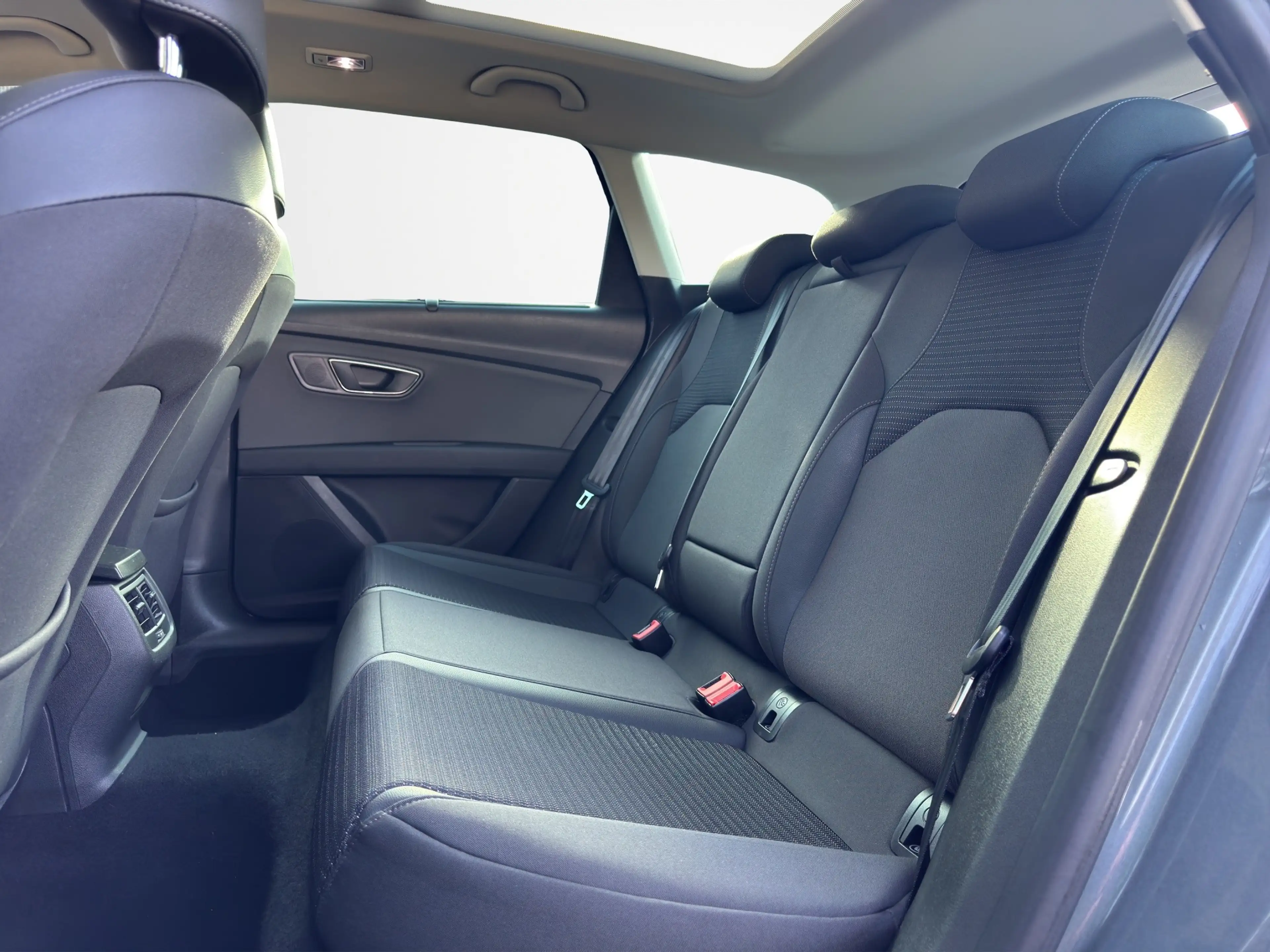 SEAT Leon Xcellence — photo 8