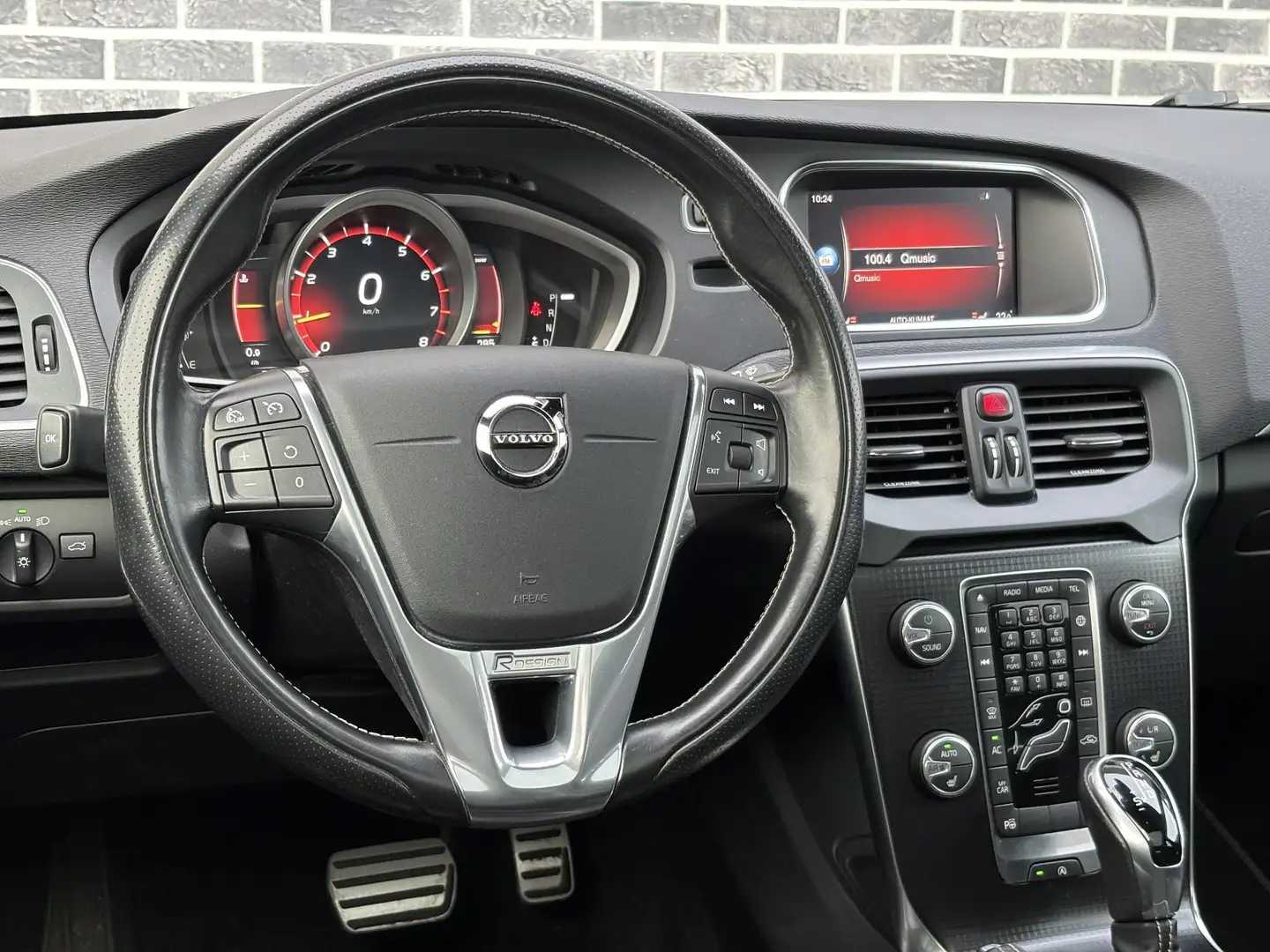 Volvo V40 2.0 T4 Business Sport | Trekhaak | Panoramadak | L Blauw - 2