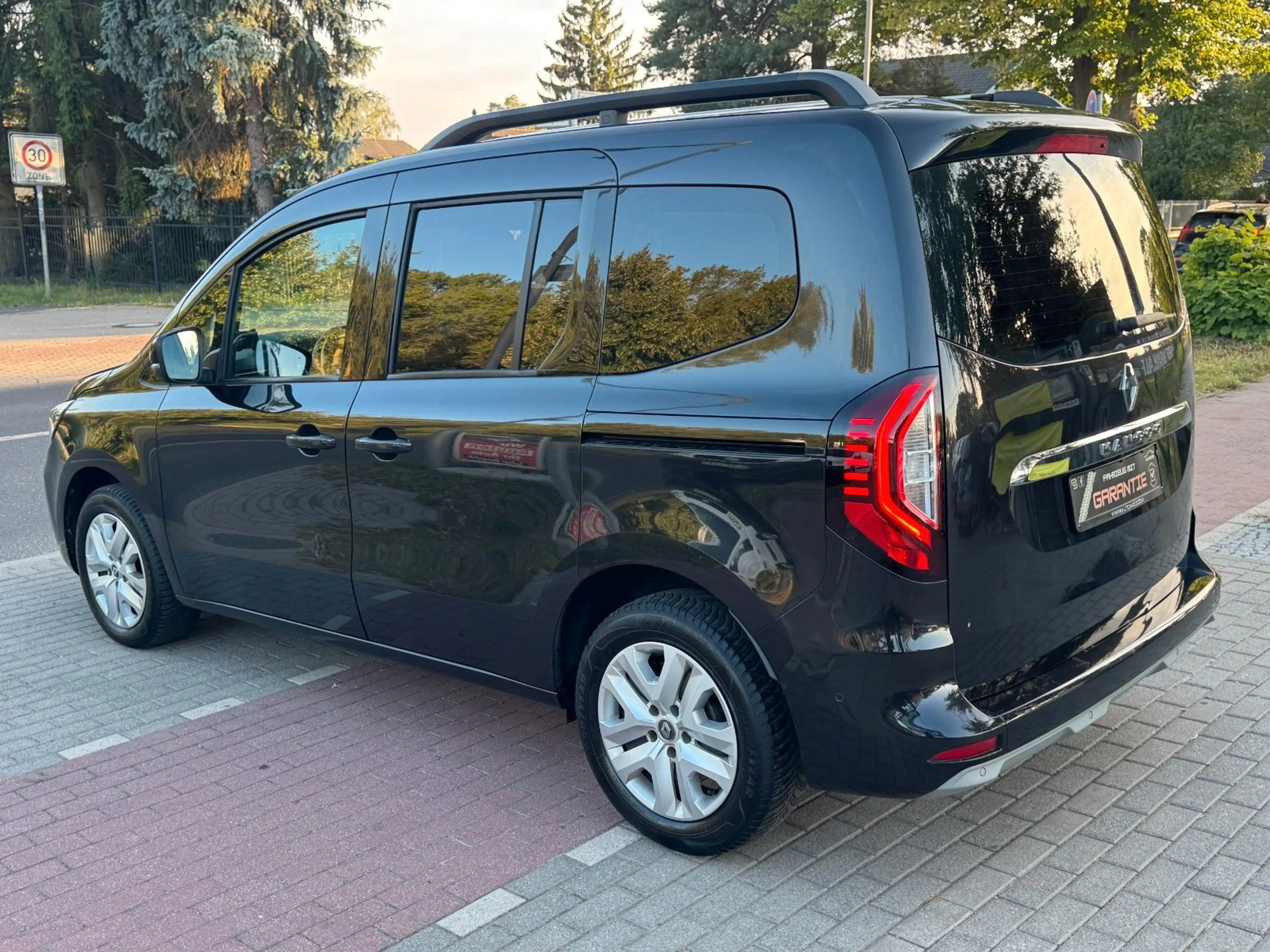 Renault Kangoo III Edition One*LED*NAVI*PDC*KAMERA* — photo 6