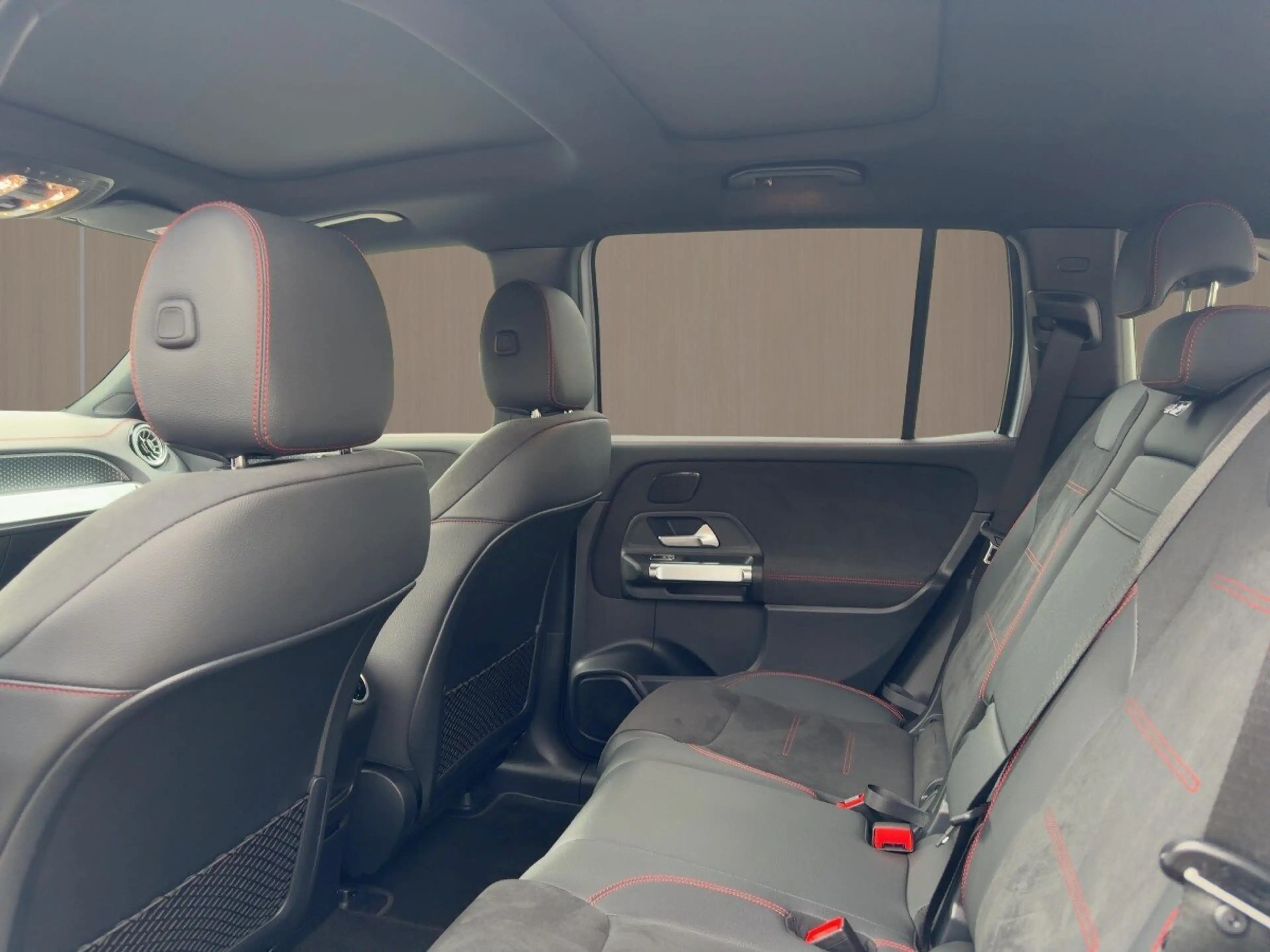 Mercedes-Benz EQB 250 EQB 250+ AMG+PANO+DISTR+360+KEYGO+AHK+KED+TOTWIN — photo 7
