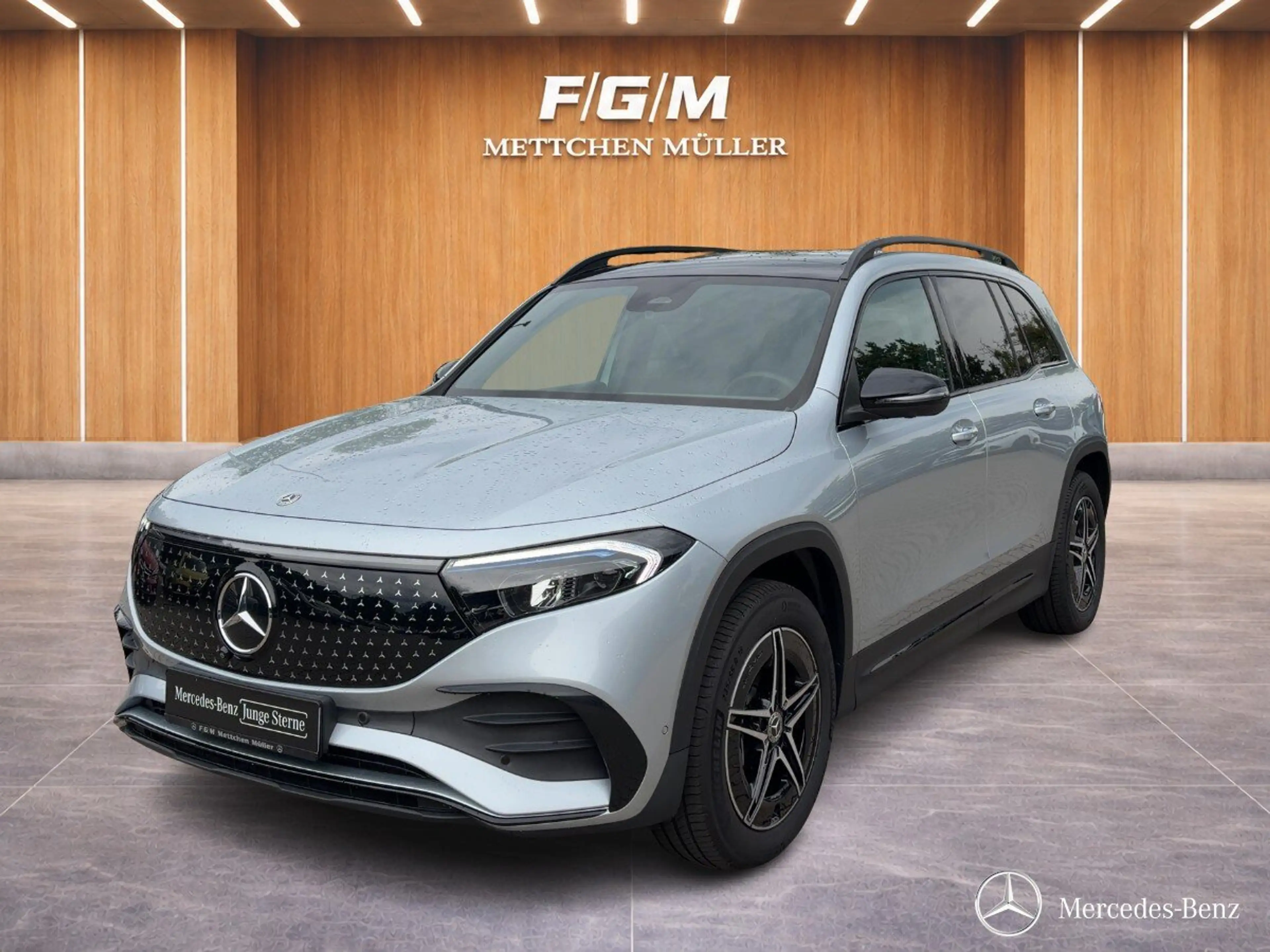 Mercedes-Benz EQB 250 EQB 250+ AMG+PANO+DISTR+360+KEYGO+AHK+KED+TOTWIN