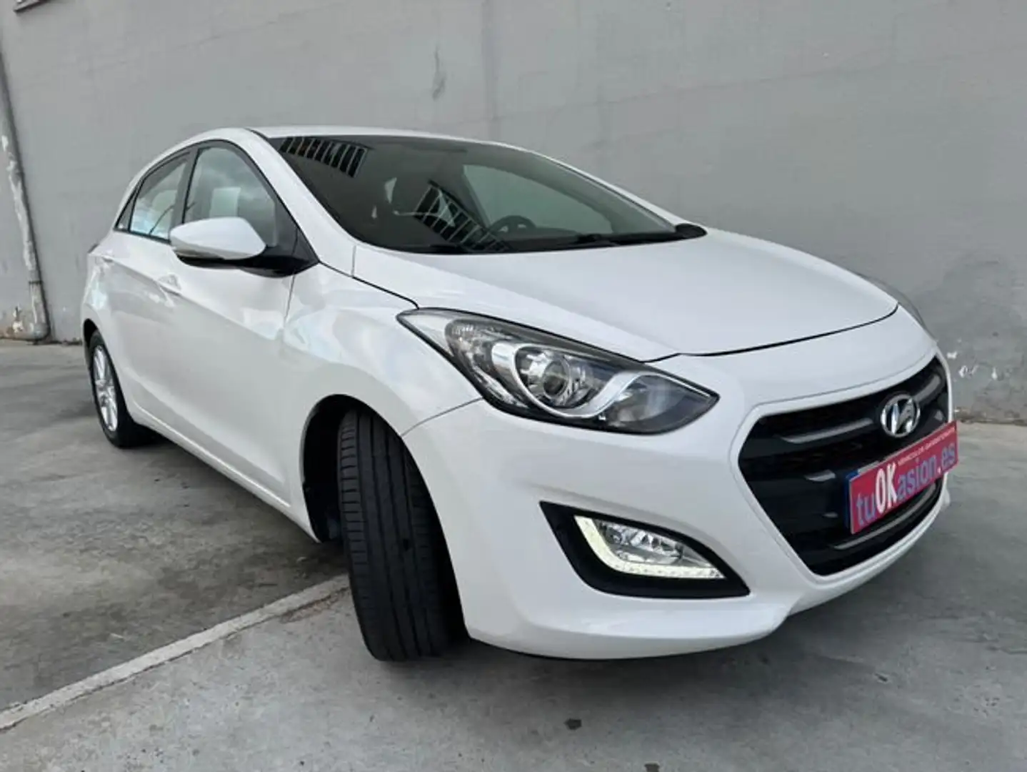 Hyundai i30 1.6CRDi Tecno S Blanco - 2