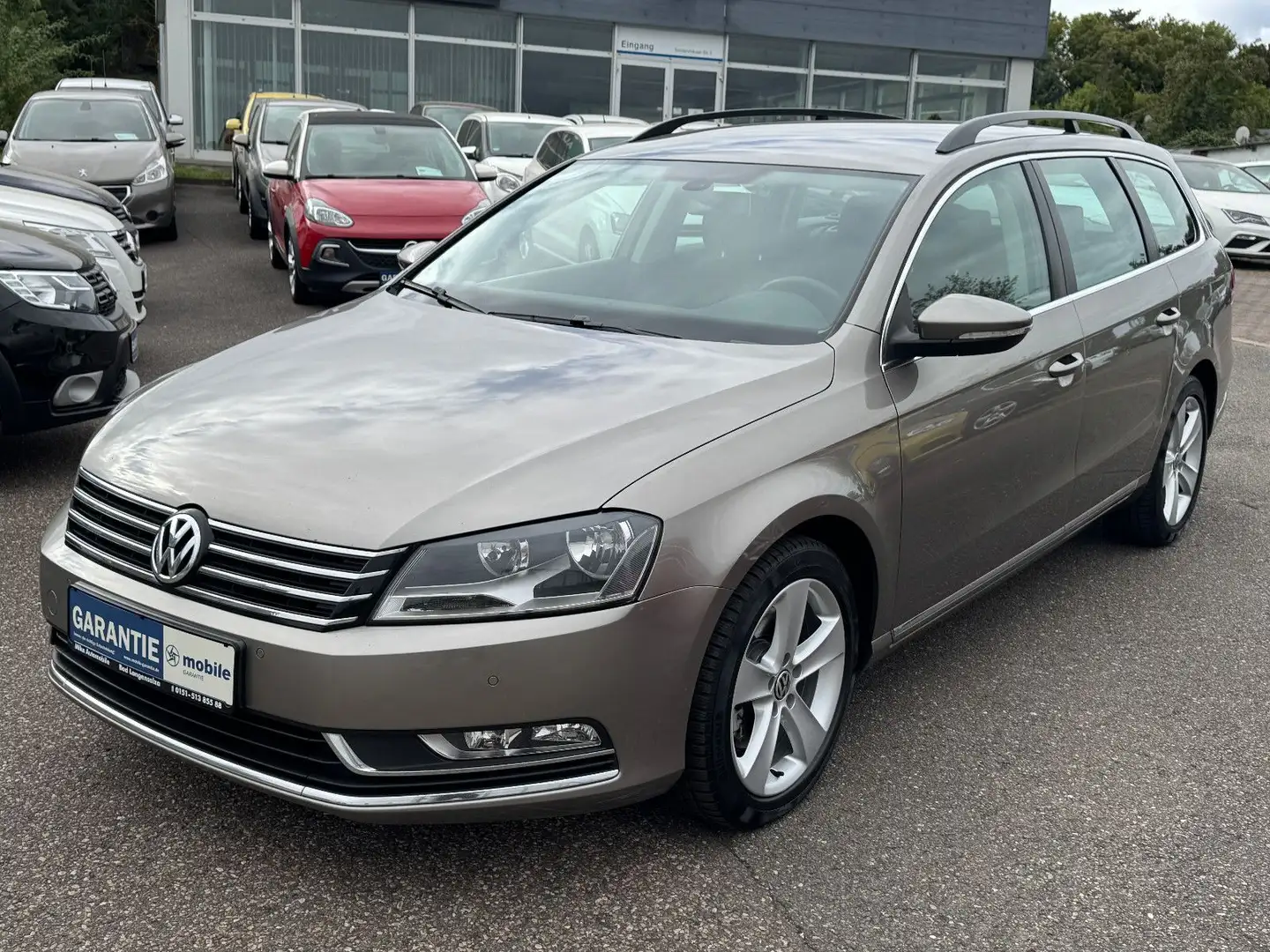 Volkswagen Passat Variant Comfortline TÜV/HU/NEU Marrone - 1