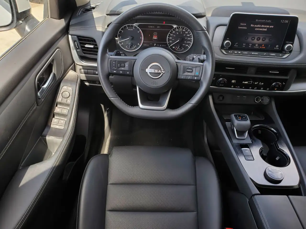 Nissan Rogue fotografie Nissan Rogue