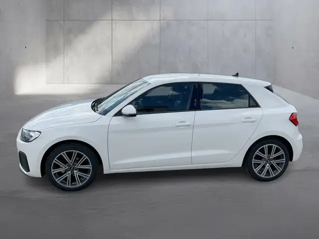 Audi A1 view 2