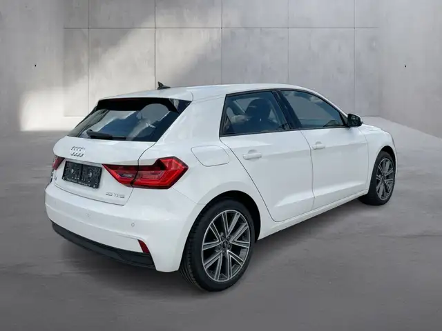 Audi A1 view 5