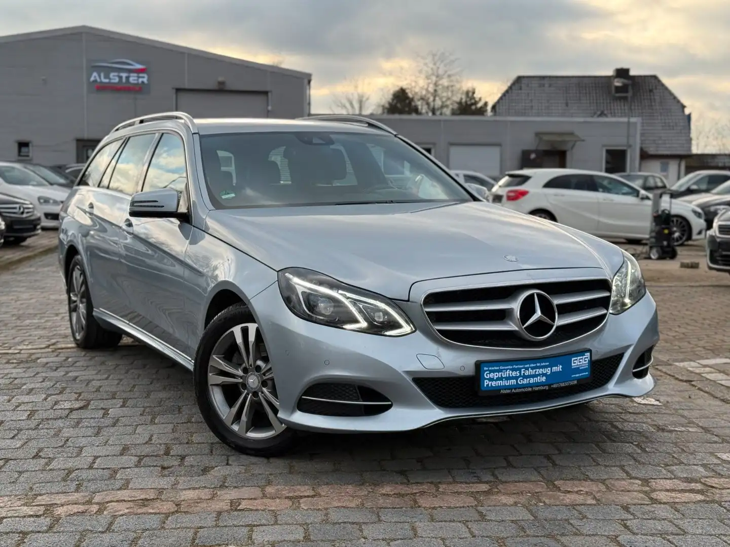 Mercedes-Benz E 220 E -Klasse T-Modell 2,2 CDI BlueEfficiency Silber - 1