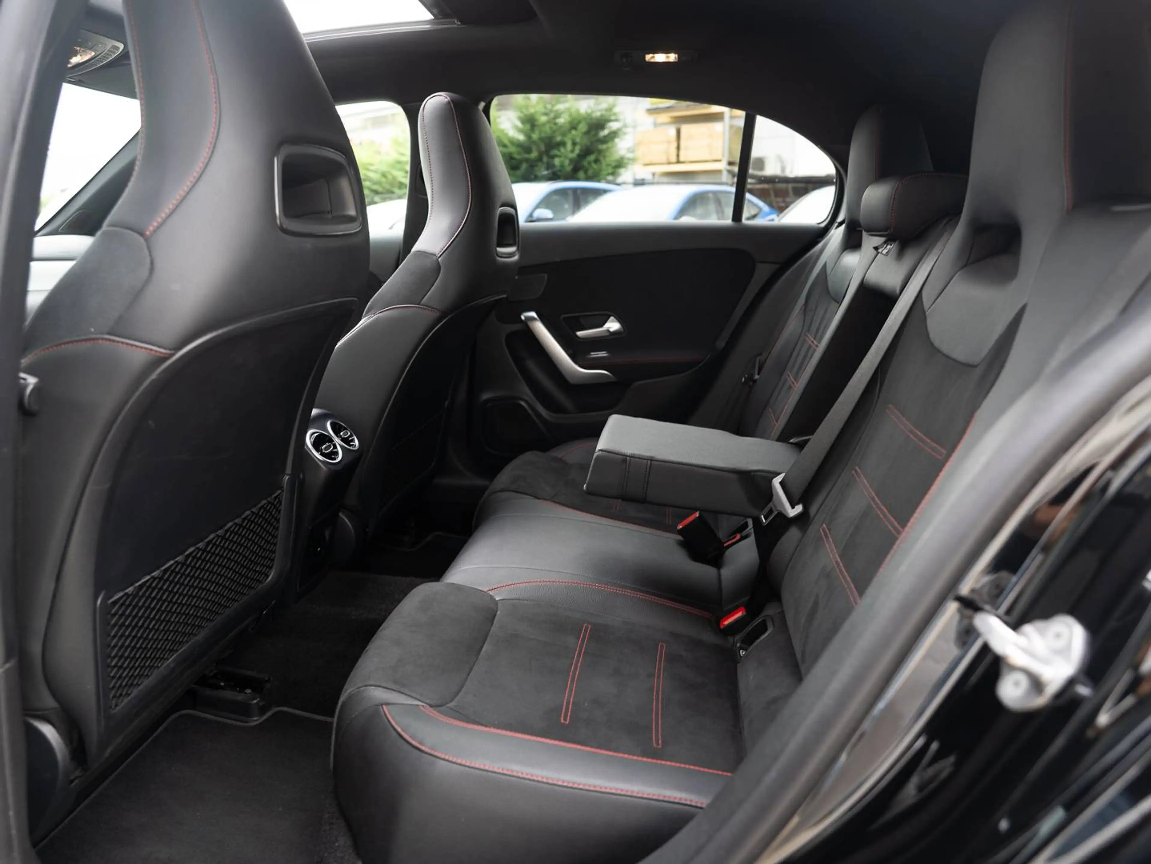 Mercedes-Benz A 250 e l PHEV l AMG Line l Premium+ l Pano l Electric Seats — photo 15