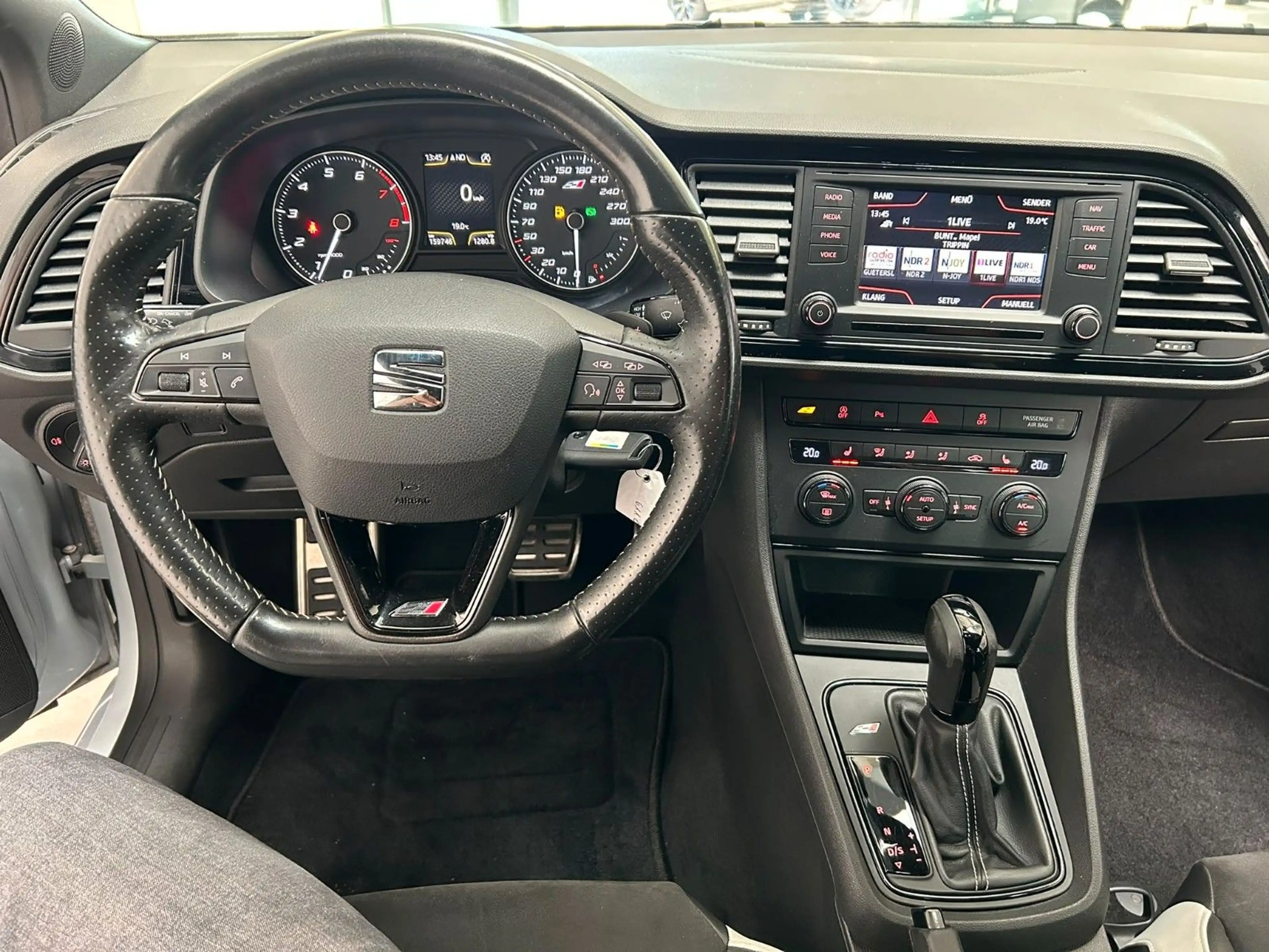 SEAT Leon SC Cupra 280 DSG Navi Alcantara Sound — photo 11