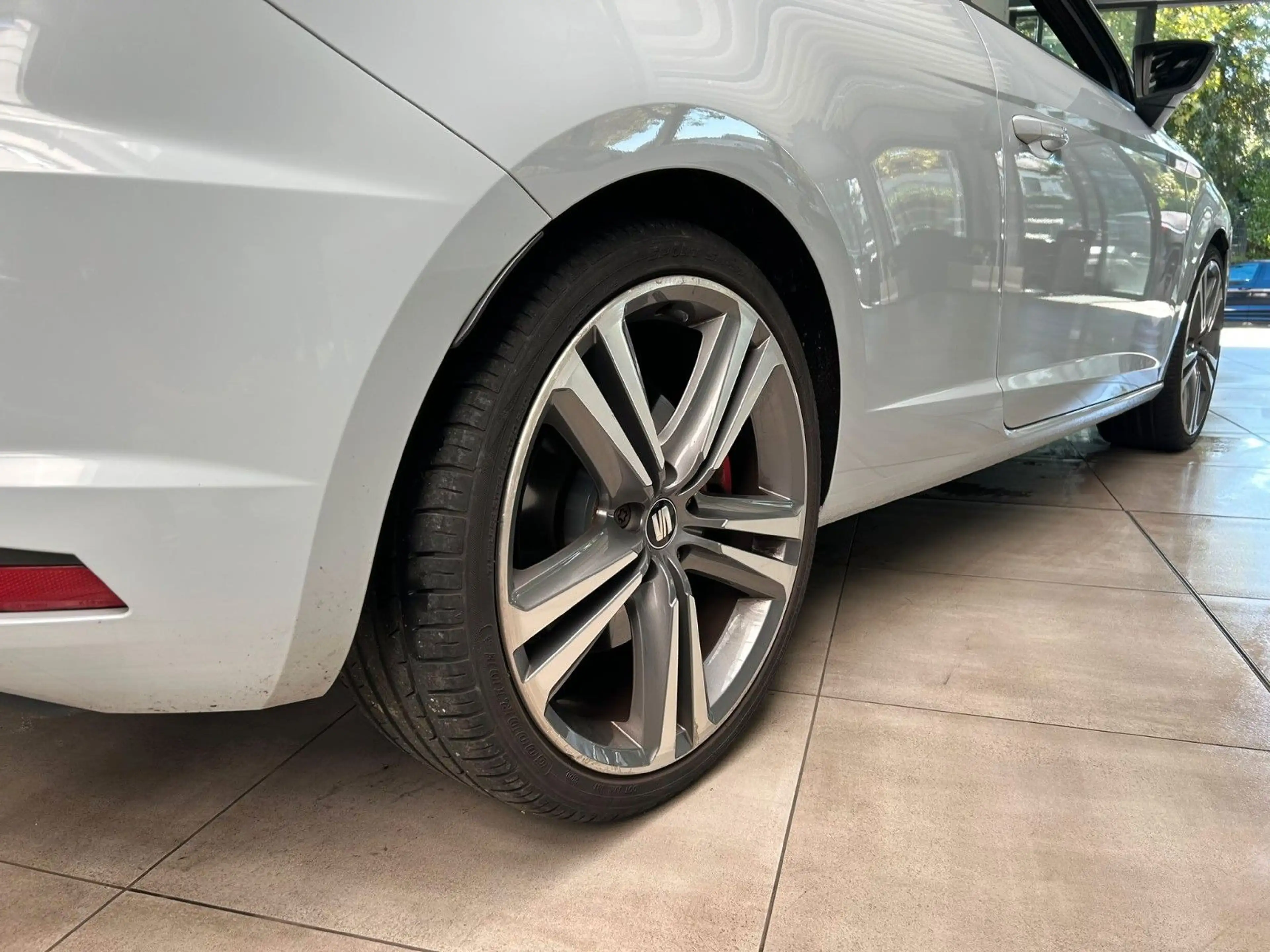 SEAT Leon SC Cupra 280 DSG Navi Alcantara Sound — photo 5