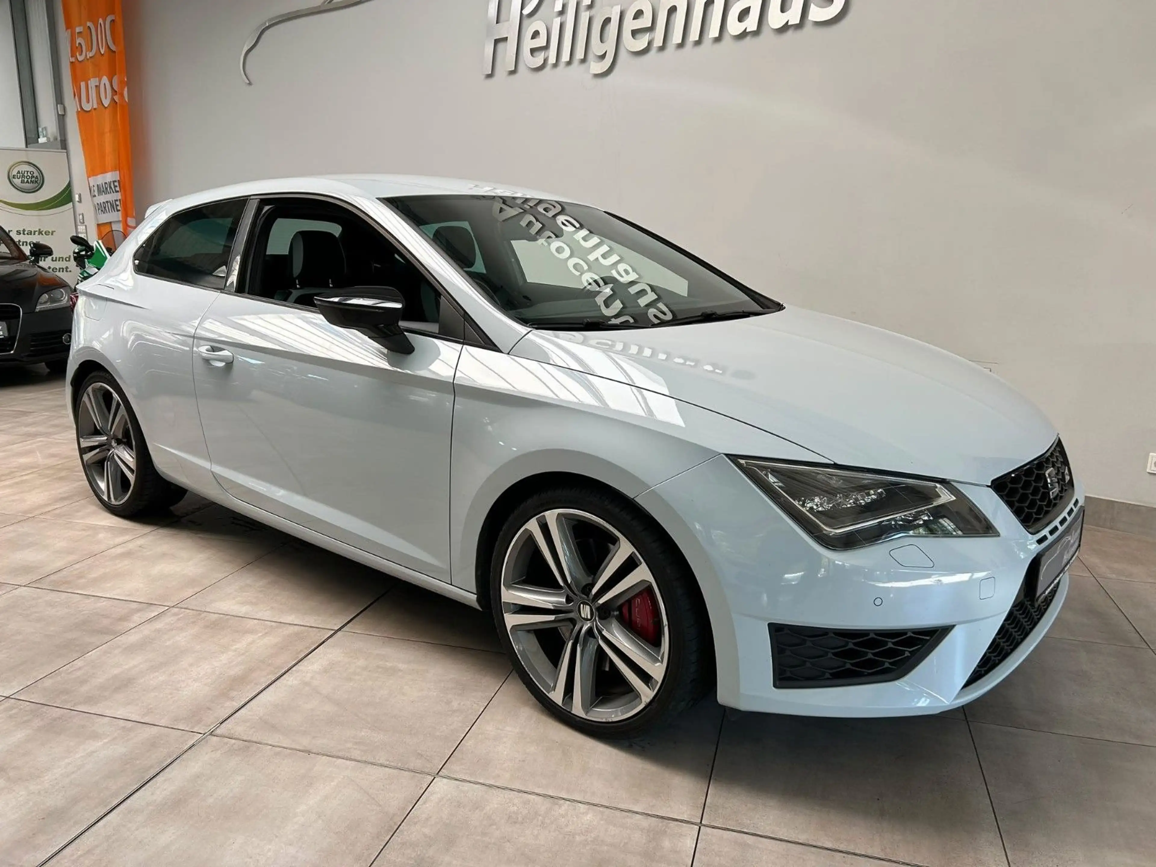 SEAT Leon SC Cupra 280 DSG Navi Alcantara Sound — photo 2