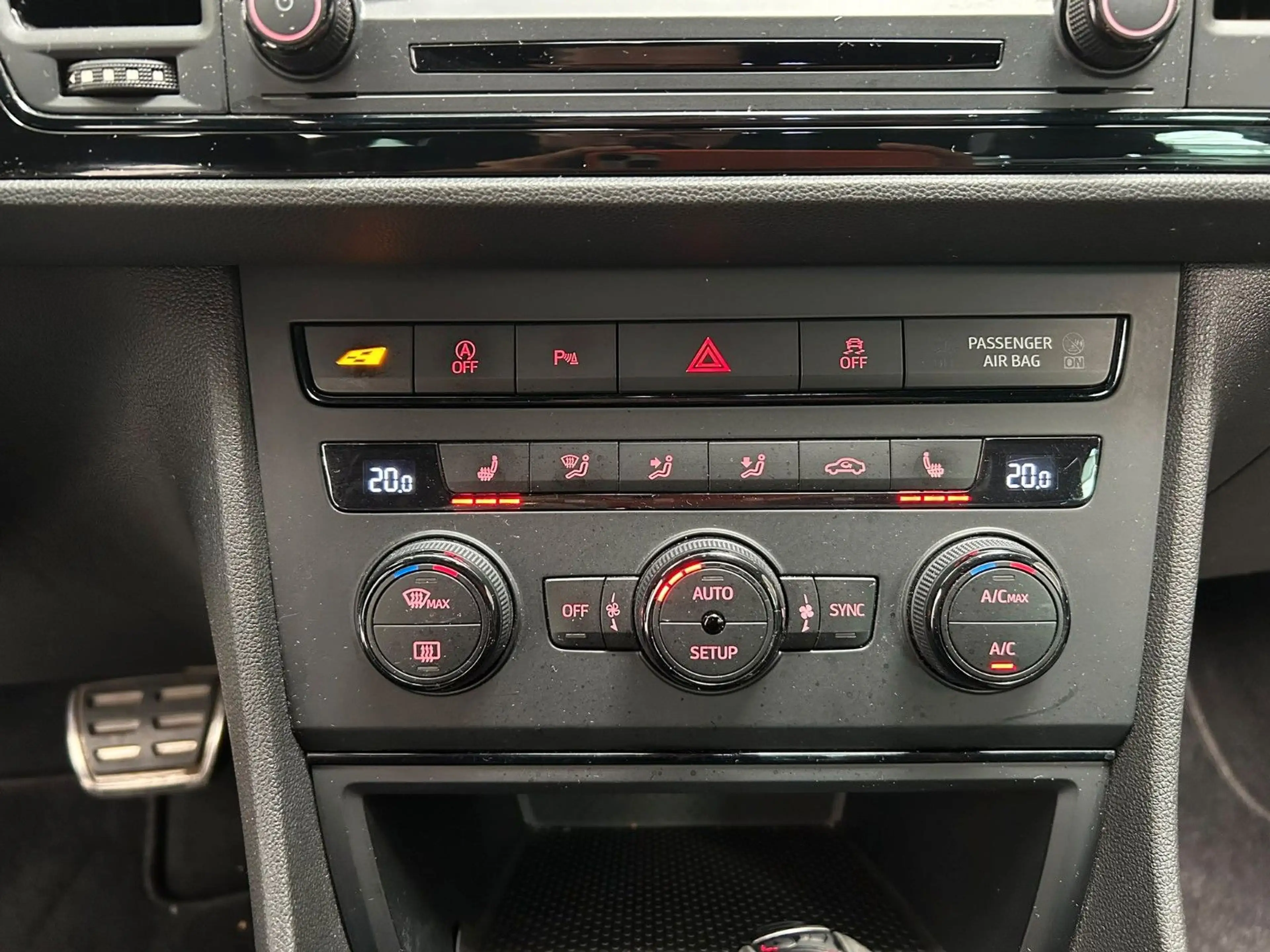 SEAT Leon SC Cupra 280 DSG Navi Alcantara Sound — photo 14