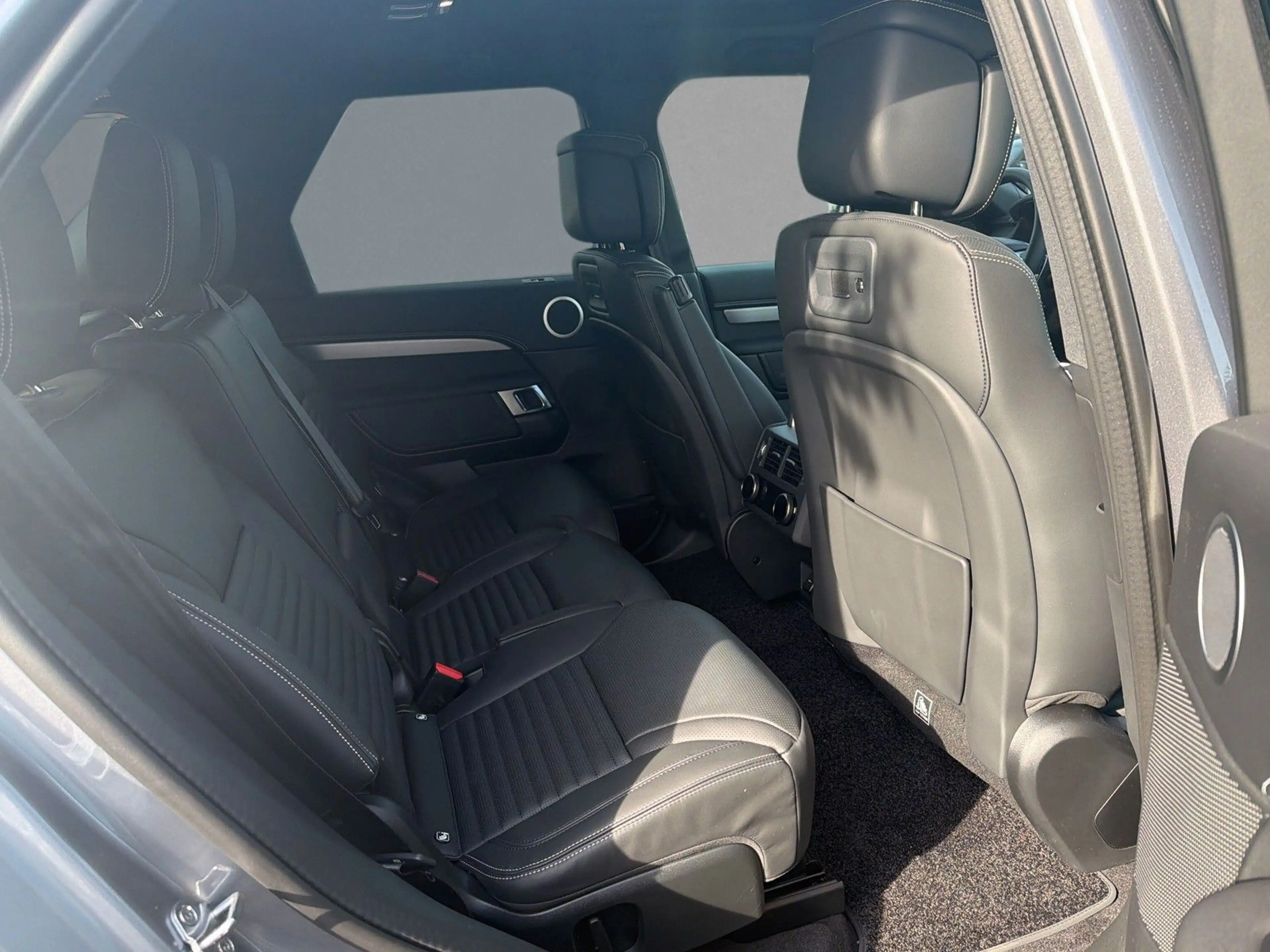 Land Rover Discovery D350 AWD DYNAMIC HSE 7-Sitzer AHK — photo 5
