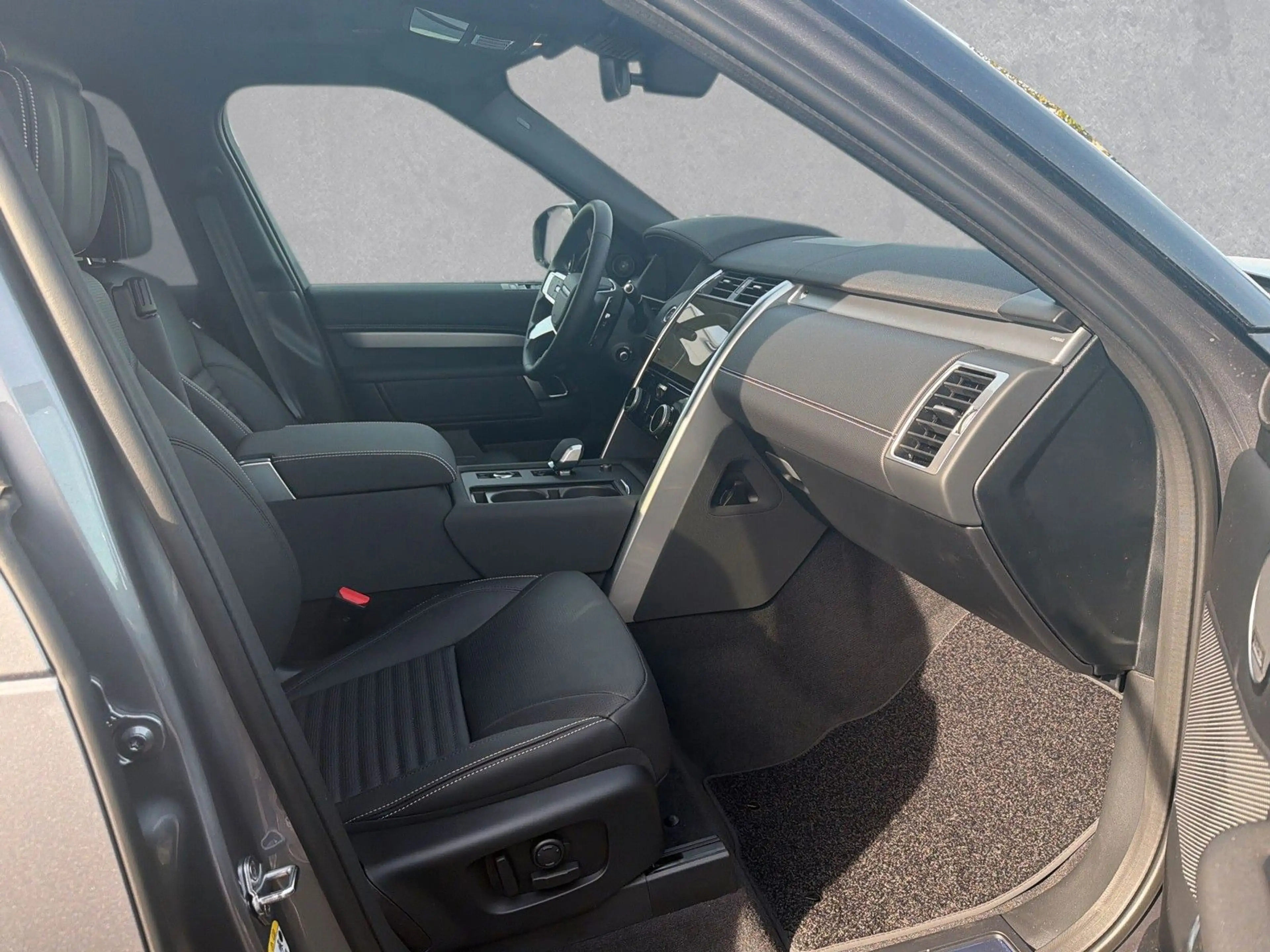 Land Rover Discovery D350 AWD DYNAMIC HSE 7-Sitzer AHK — photo 3