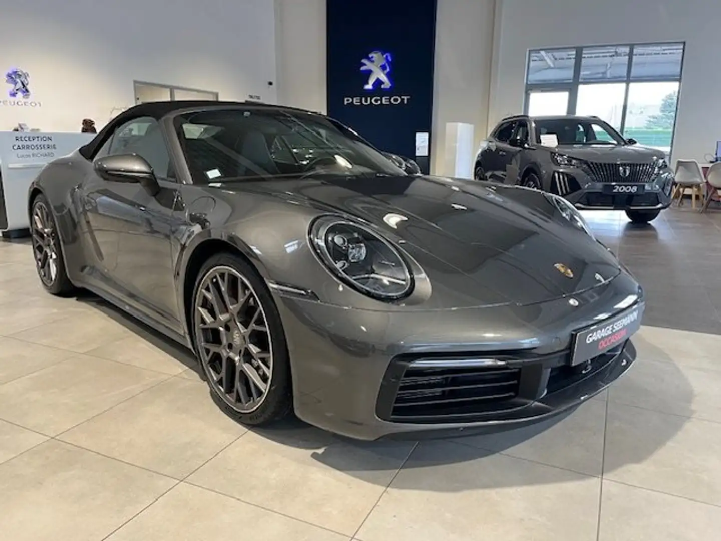 Porsche 911 CABRIOLET 3.0 450 CARRERA S PDK (992) Сірий - 1