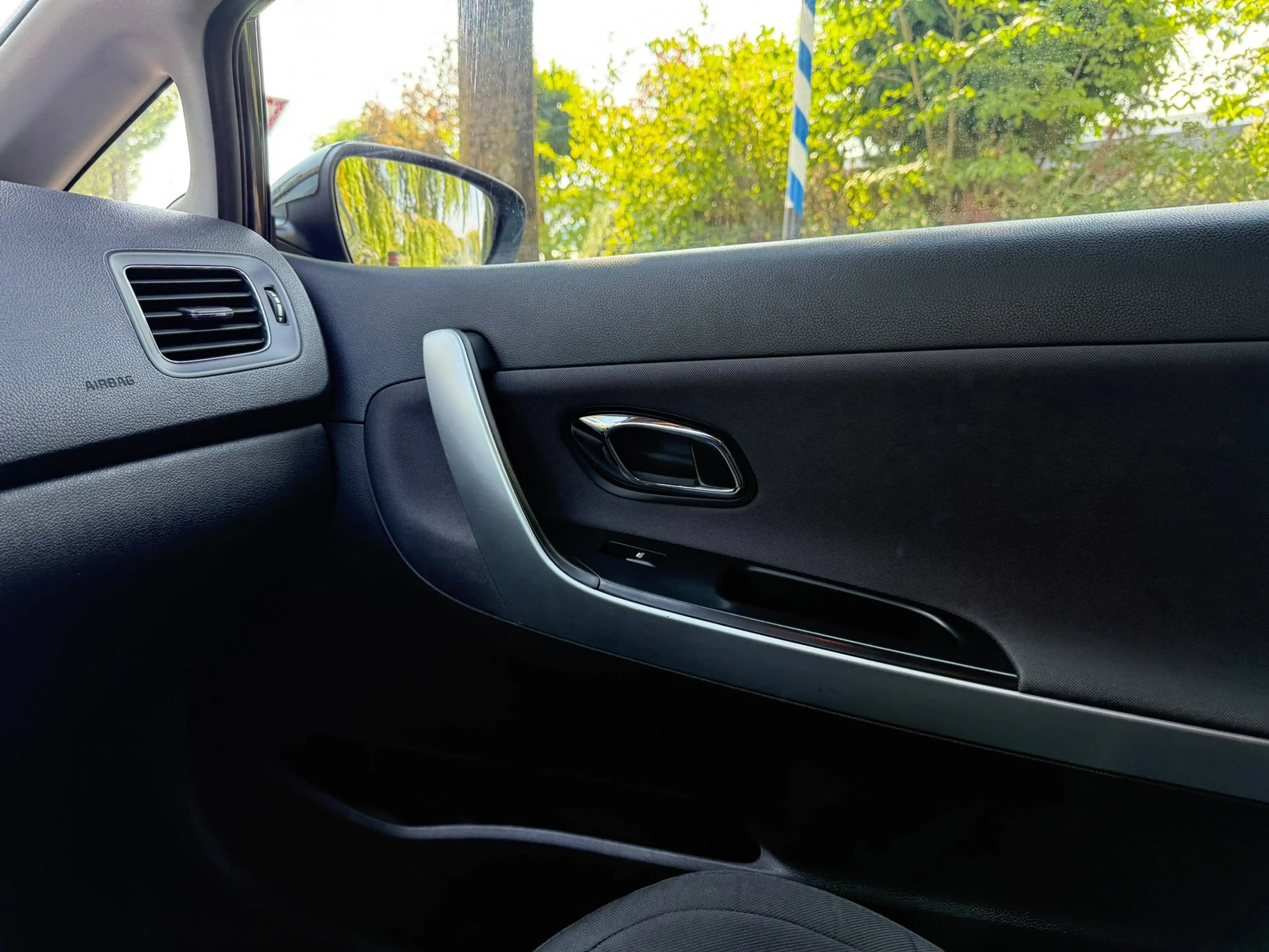 Kia ProCeed / pro_cee'd 1.4 CVVT Navigator Plus Pack — photo 15