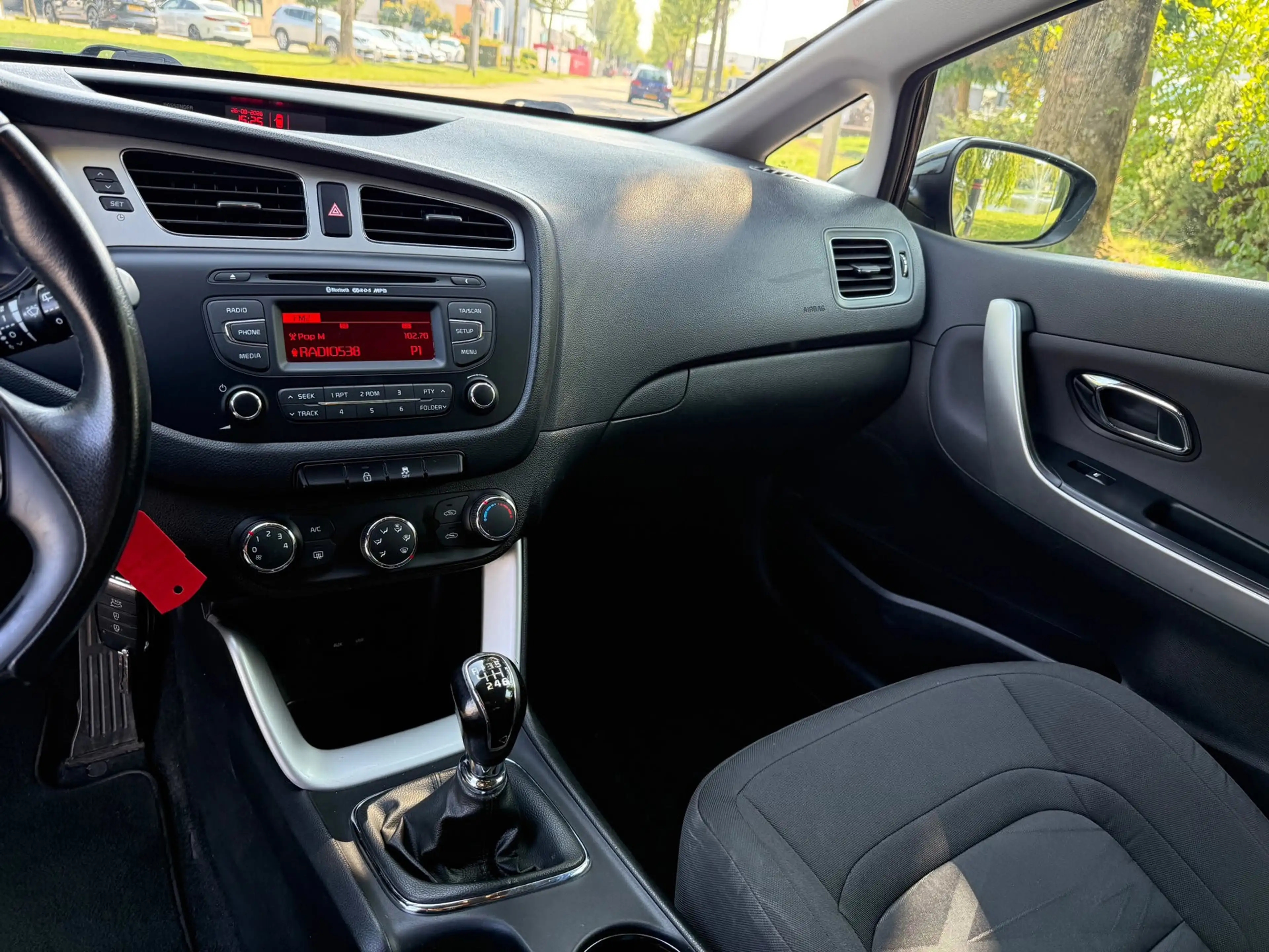 Kia ProCeed / pro_cee'd 1.4 CVVT Navigator Plus Pack — photo 12