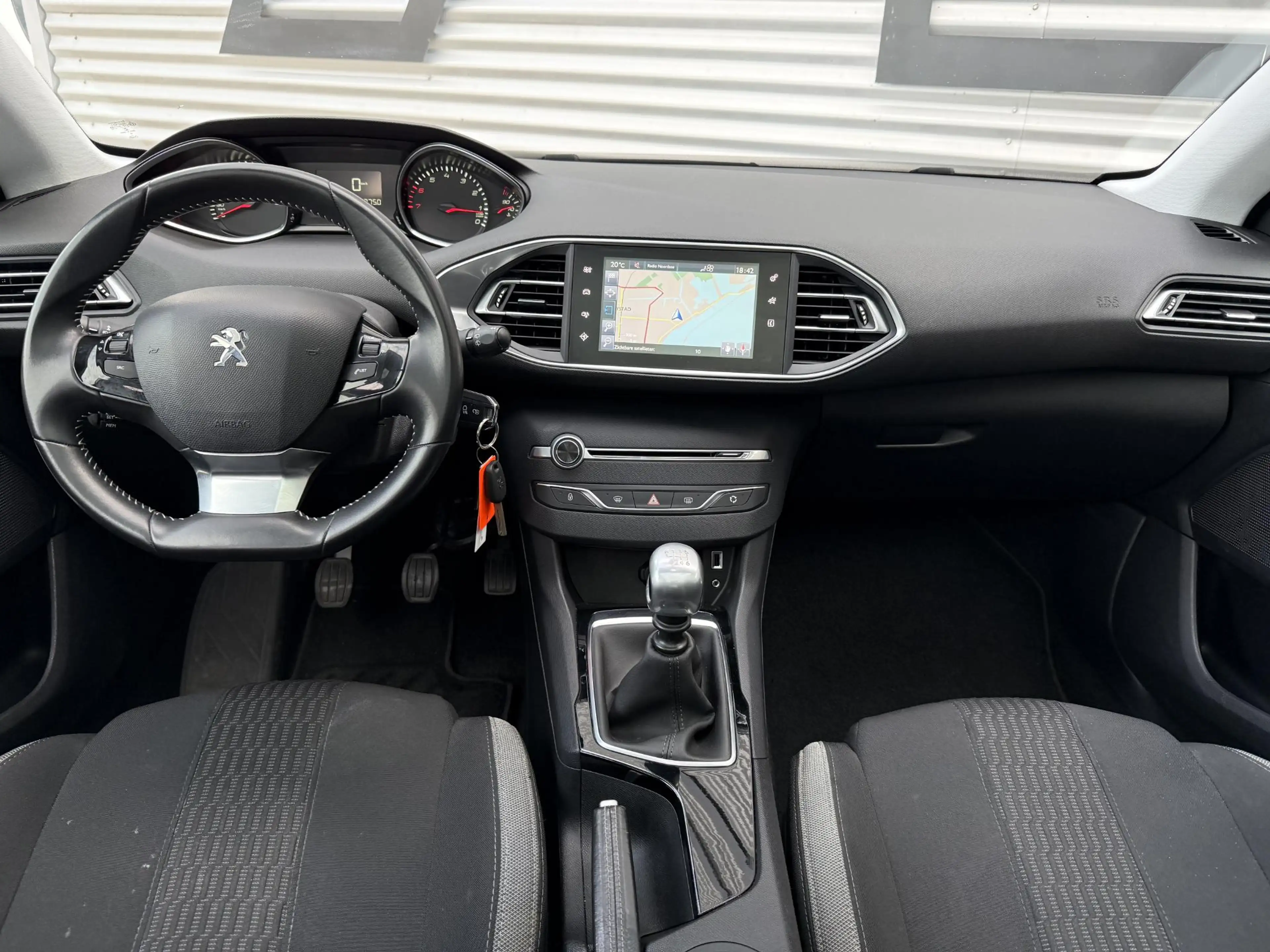 Peugeot 308 SW 1.2 PureTech Style 1e Eigenaar|Navi|Pano|PDC|Cl — photo 13