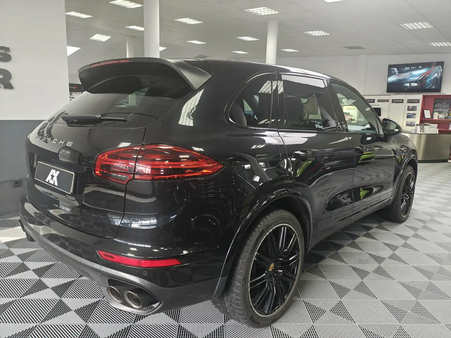 Porsche Cayenne 4.2 TDI S Platinum Edition XENON PANO Noir - 2